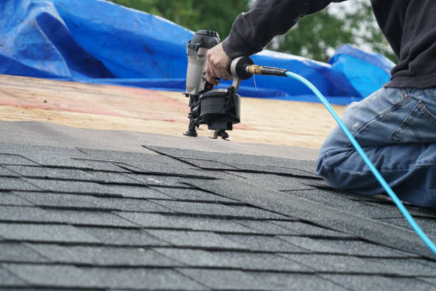 Best Emergency Roof Repair  in Flora, MS